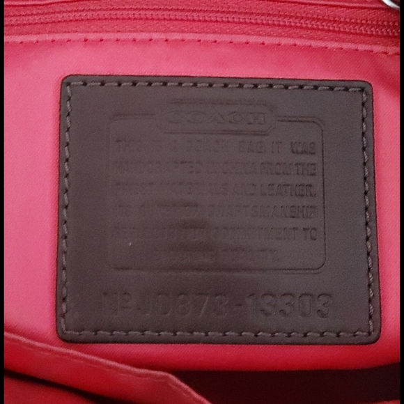 Coach Carryall - Picture 3 of 3